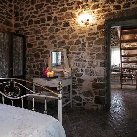 Πανσιόν Palaeopoli 3*